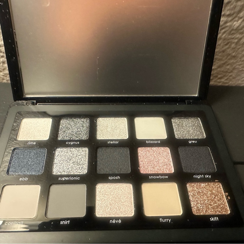 Natasha Denona Xenon Eye Palette - NEW!!! - Picture 3 of 4